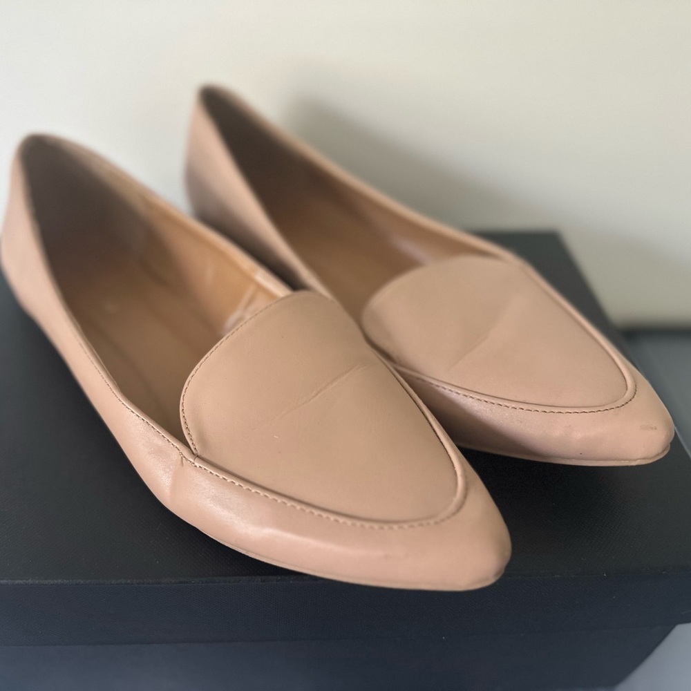 Le Chateau Women’s Flats in Nude, Size: 8.5
